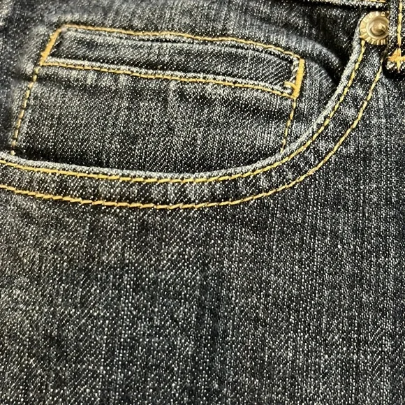 Chico’s platinum denim dark blue jeans. Size Chico 1/ short. - Picture 4 of 7